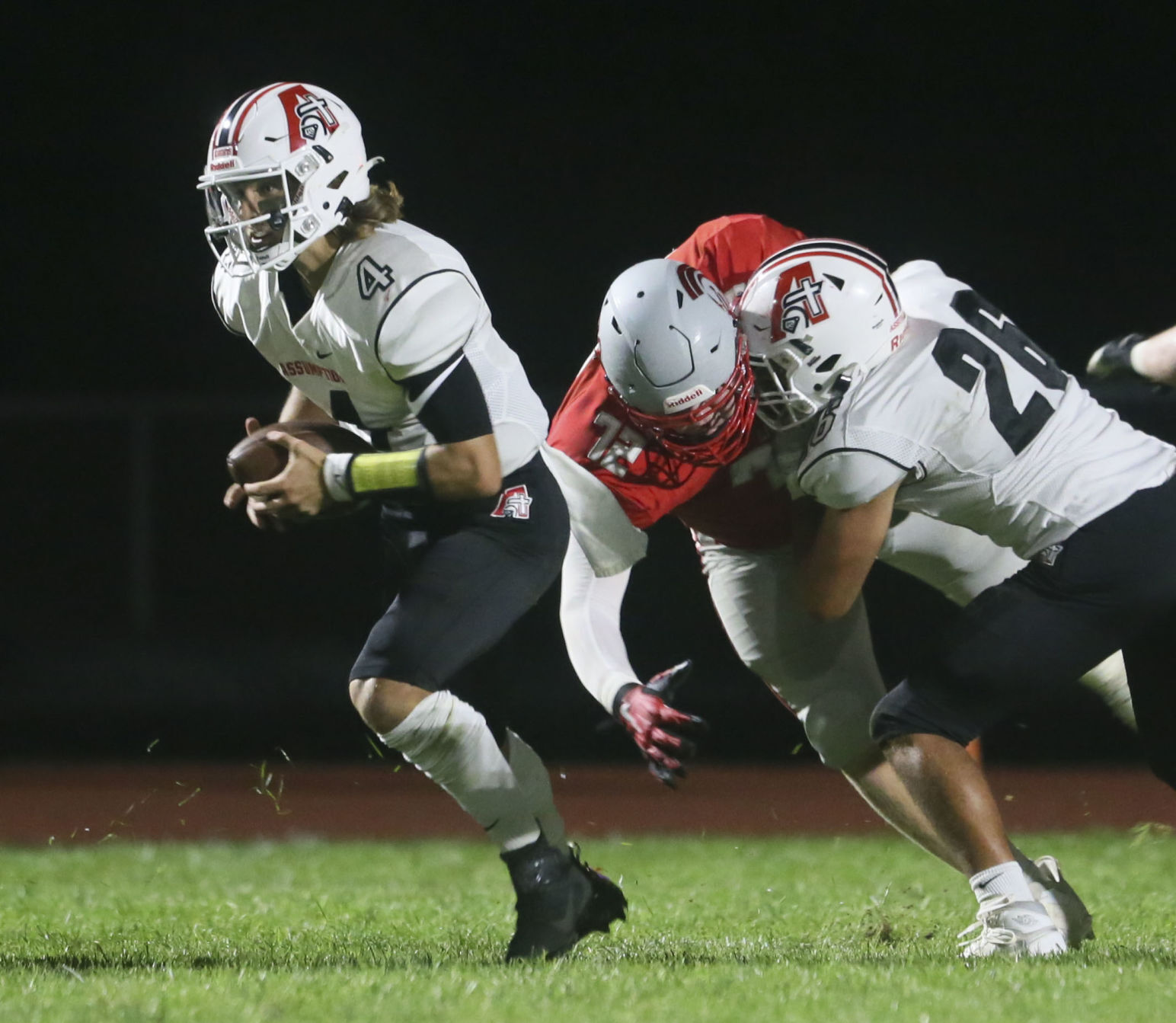 091021-qc-spt-assum-ns fball-17.JPG